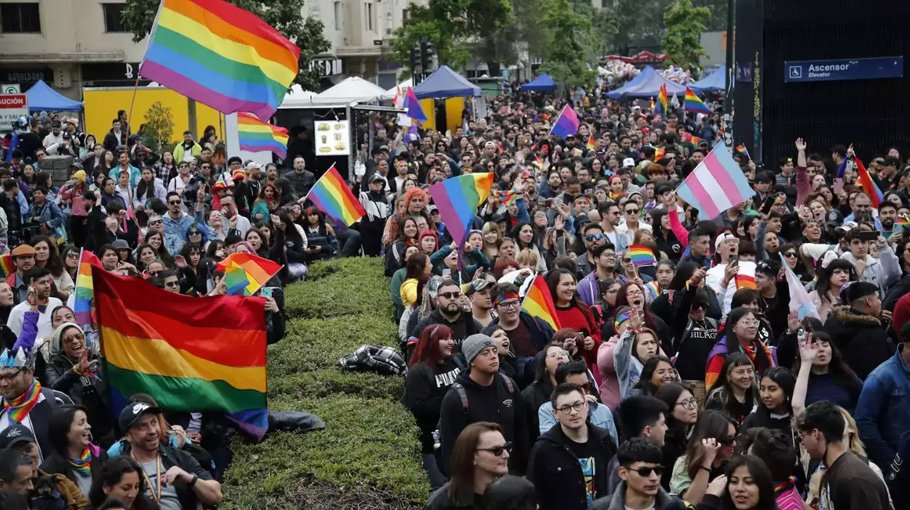 Russia moves to ban 'int’l LGBT public movement' for 'extremism'
