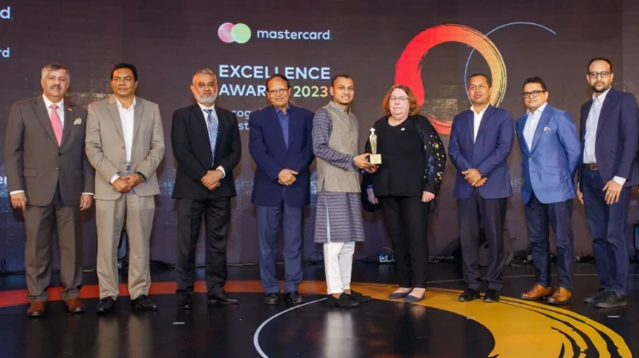 Nagad wins Mastercard Excellence Award 2023 - Bangladesh Post