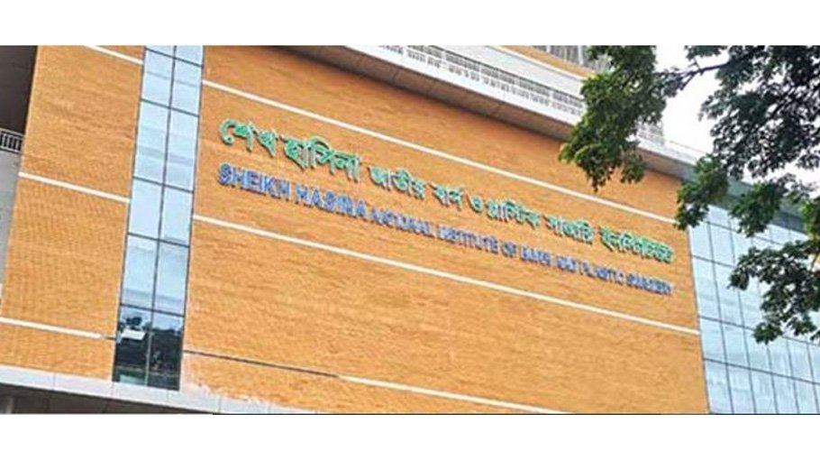 Four workers burnt in  chemical drum explosion