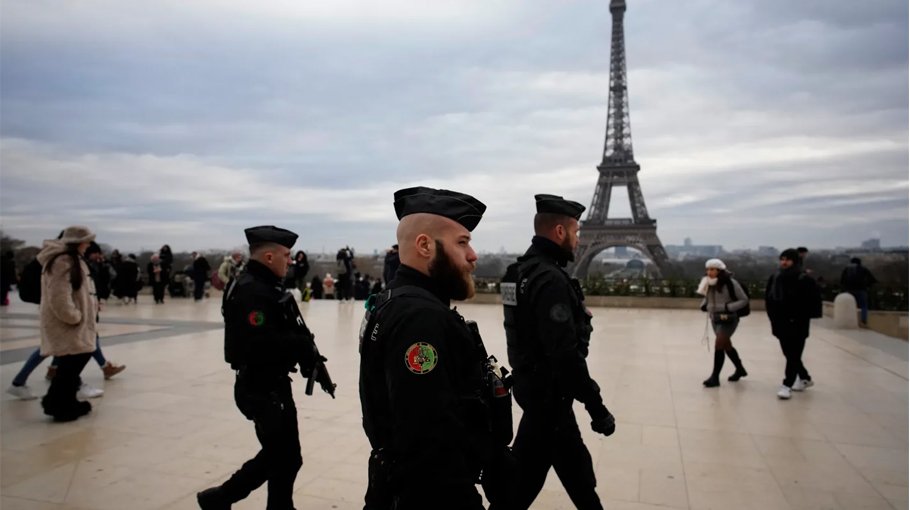 Germany opens investigation into Paris attack