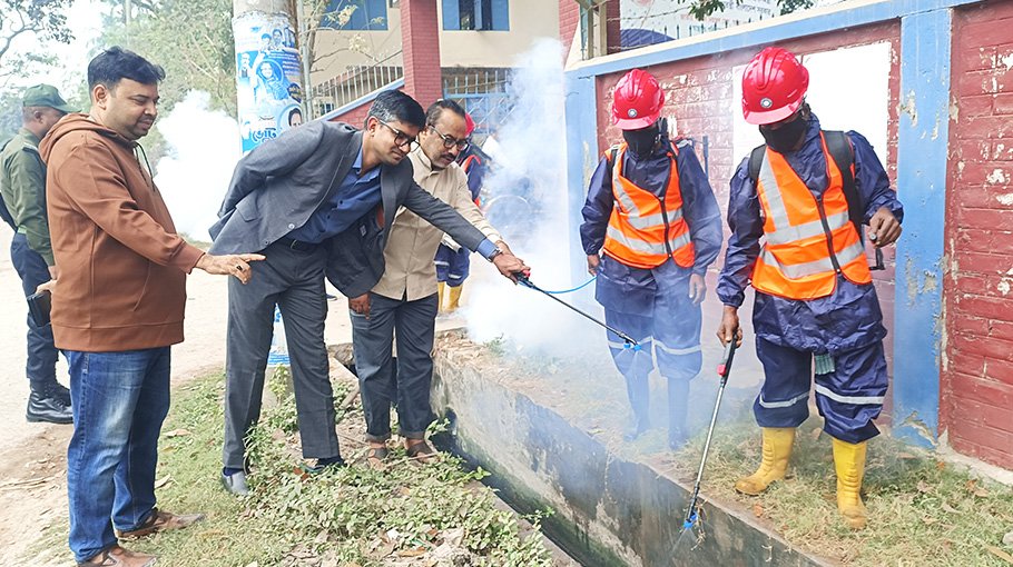 Larvae killing drive begins in Ishwardi