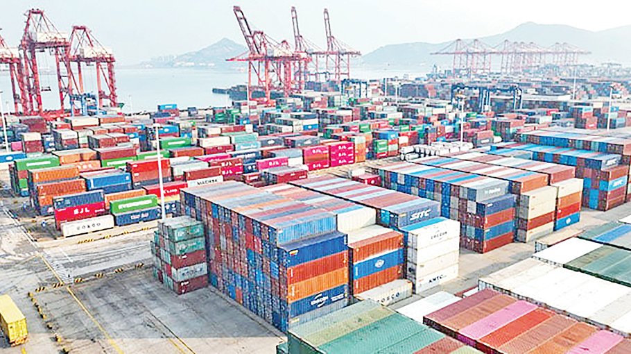 China exports rise for first time in seven months