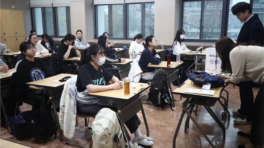 S Korea students sue govt after teacher ends exam 90 seconds earlier