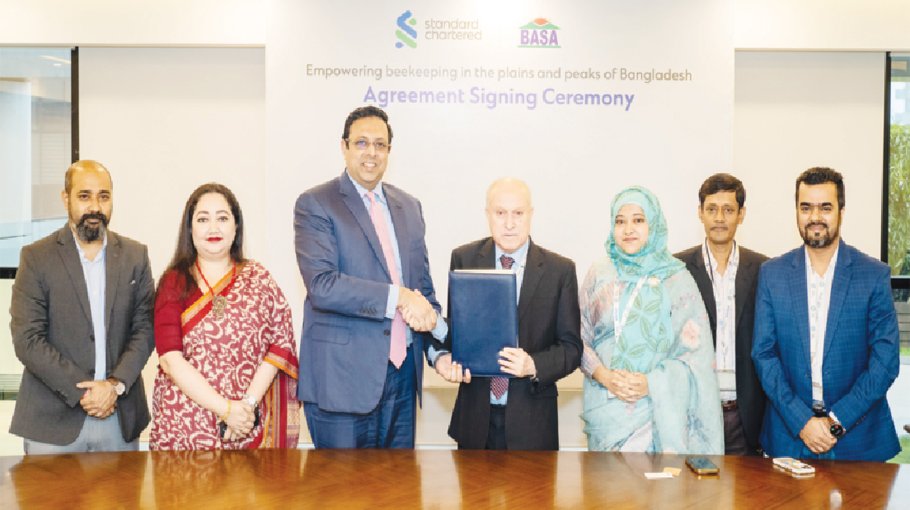 StanChart, BASA Foundation to work for promoting 800 apiculture entrepreneurs 