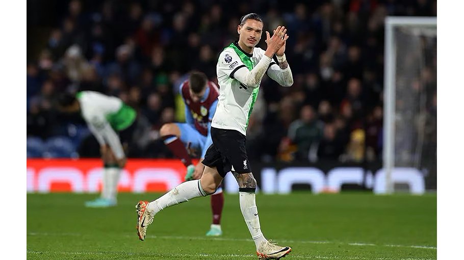 Nunez on target as Liverpool go on top 