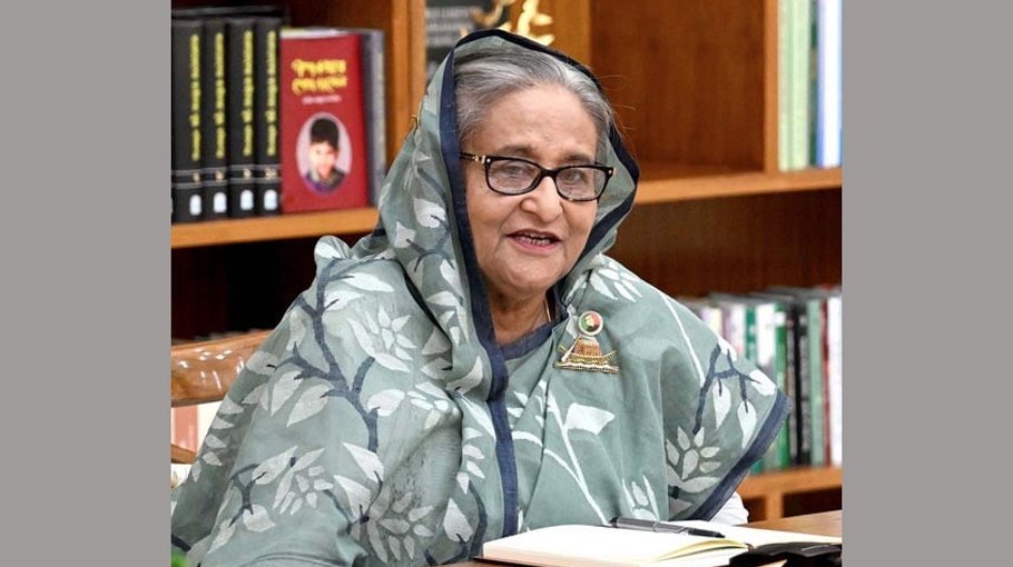 PM urges journalists to stay alert to  rumours