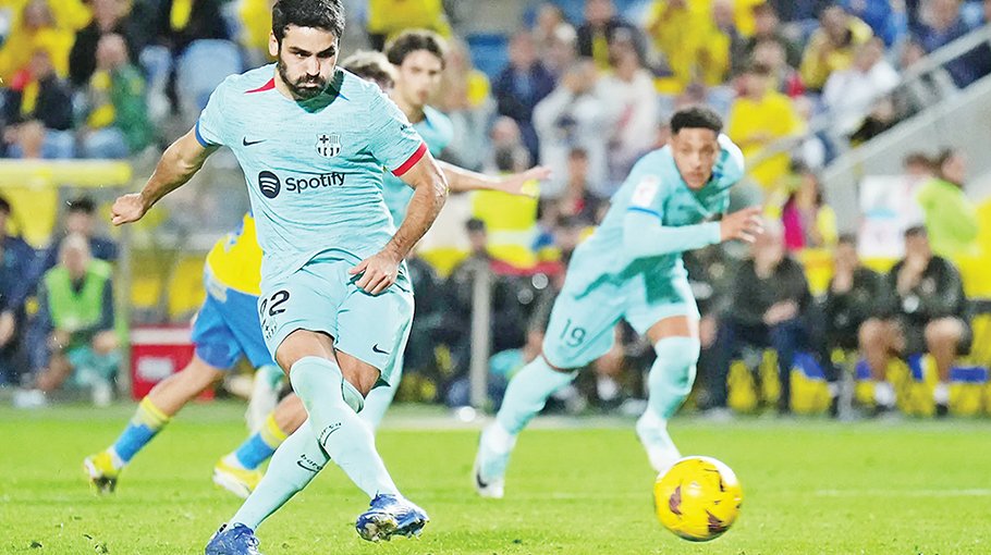 Gundogan keeps Barca’s title defence alive