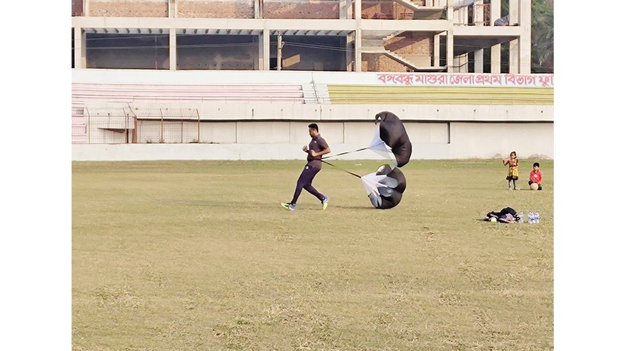 Shakib trains in Magura amid election  campaign