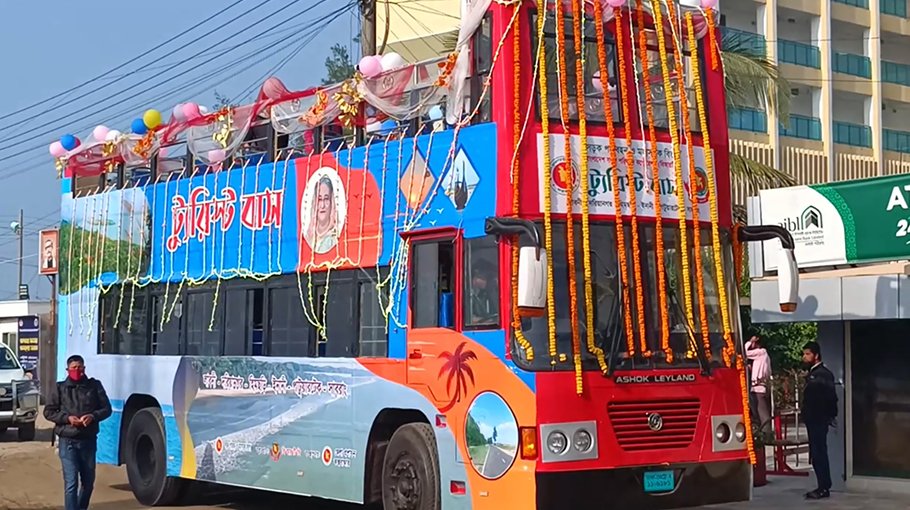Open-top buses introduced on Marine Drive Road