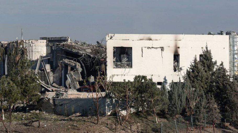 Iran Guards hit   'terrorist' targets   in Iraq, Syria
