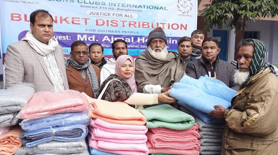 Blankets distributed among  cold-hit people in Nilphamari