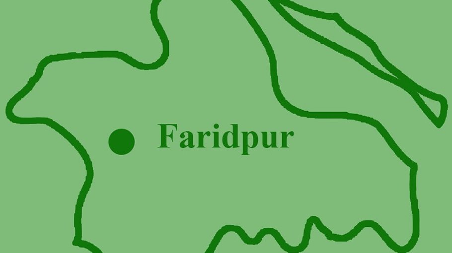 Body found inside luggage in Faridpur bus terminal