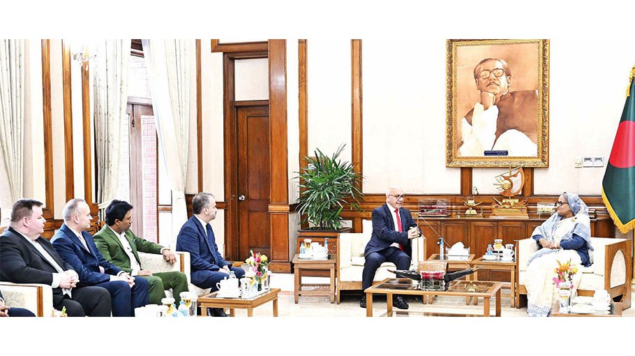 PM offers separate economic zone for British investors