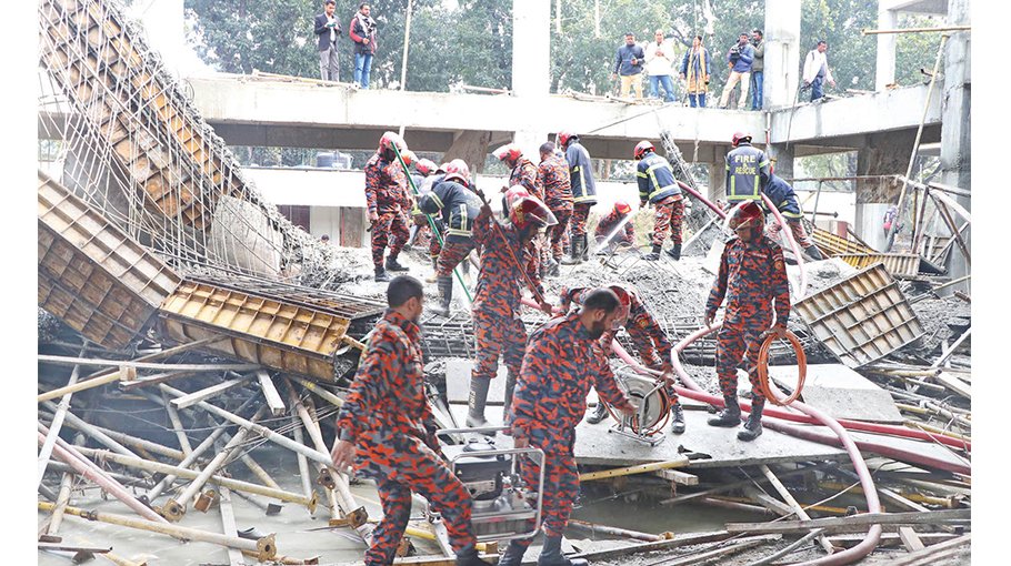 Roof of under-construction RU bldg collapses, 9 injured
