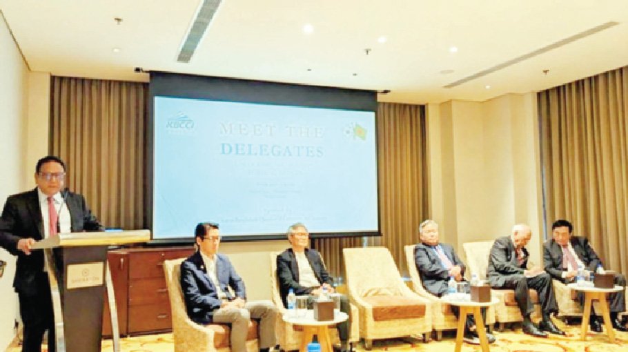 Korean  businessmen keen to invest in  concrete-block making, cosmetics  industries 