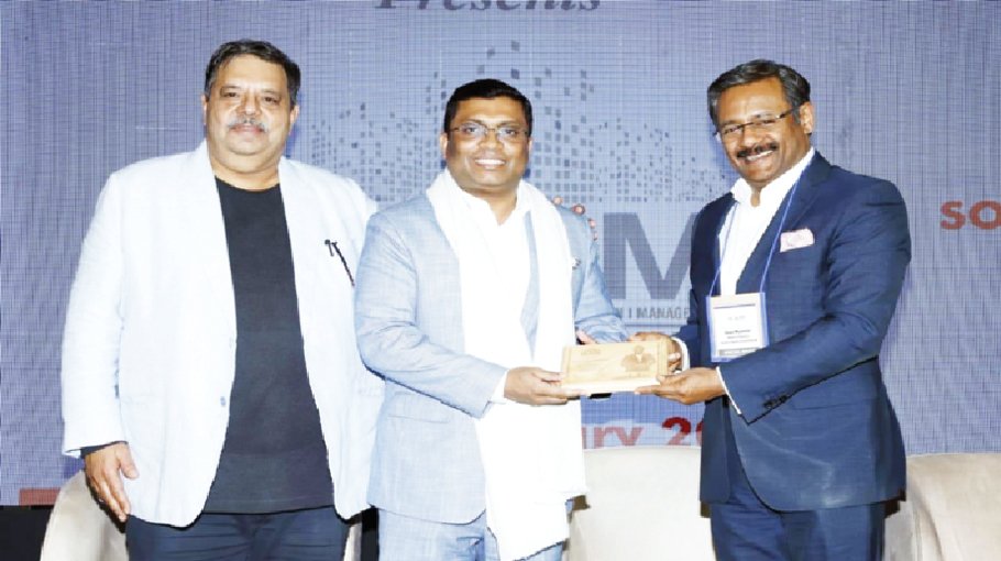 Shakawath Hossain wins ‘The Best Hotelier of Bangladesh’ award 
