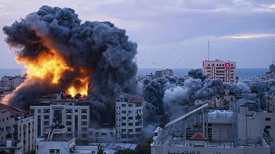13 Palestinians killed in  Israeli airstrike on Gaza 