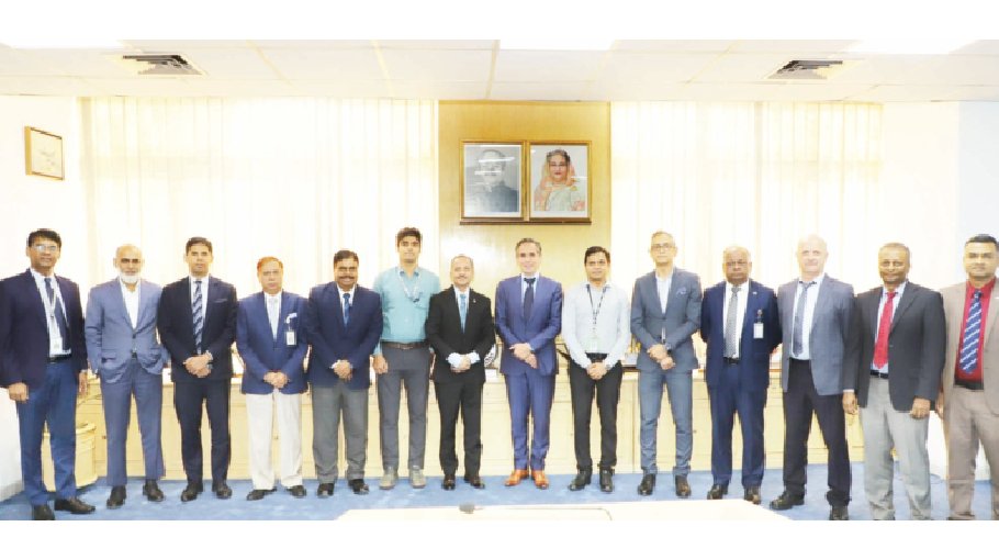 Boeing conducts SMS training for Biman management 