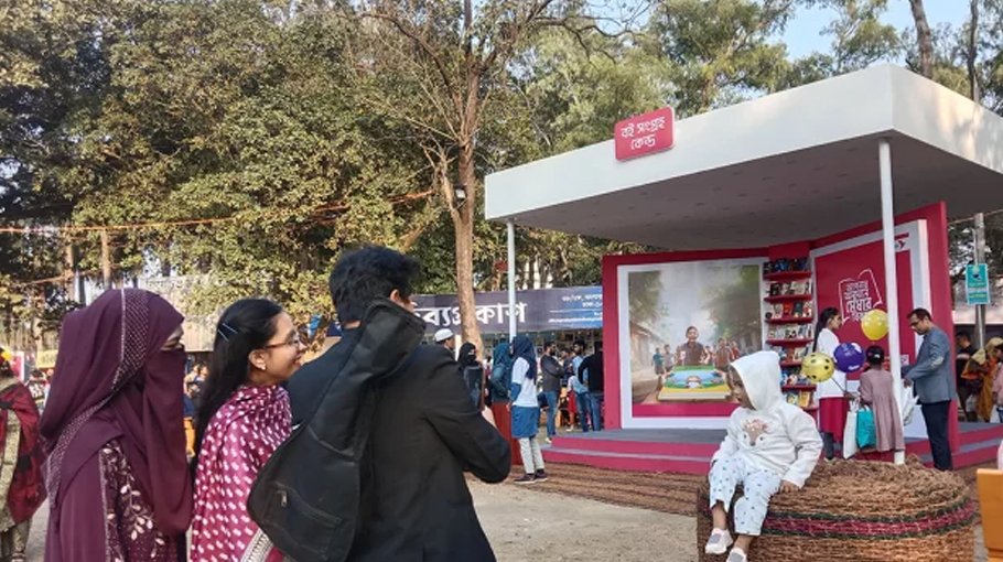 Too many visitors,  too few buyers at Ekushey Book Fair
