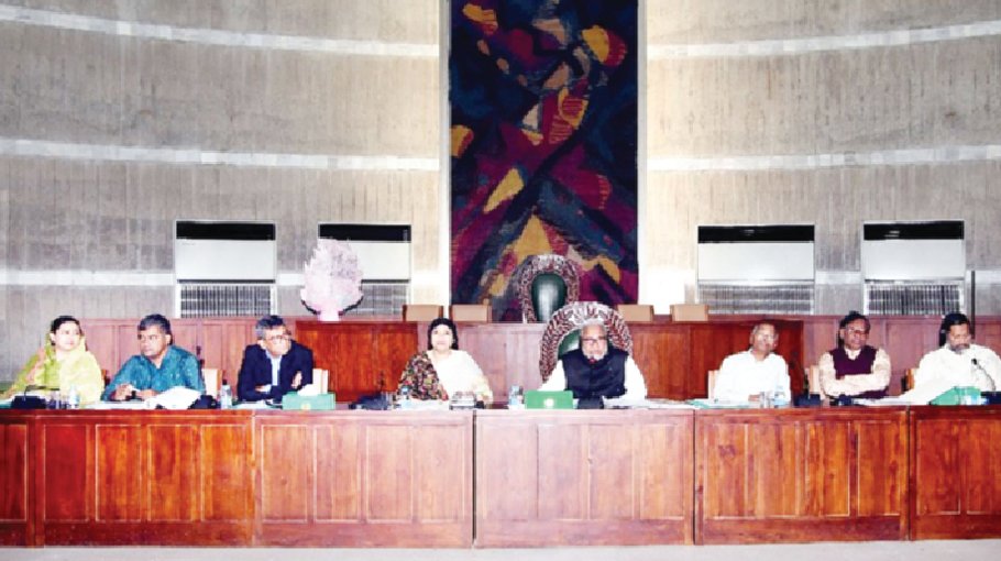 Suggestions for decentralising the administration of primary education