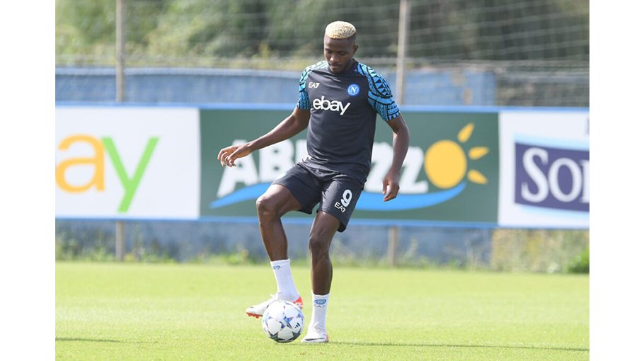 Napoli sack manager ahead of Barca clash