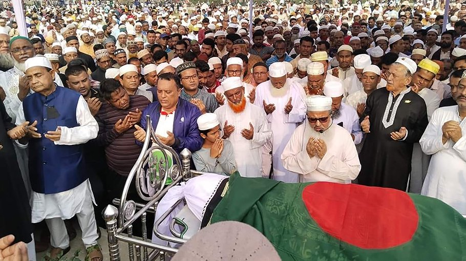 Freedom fighter buried with state honours