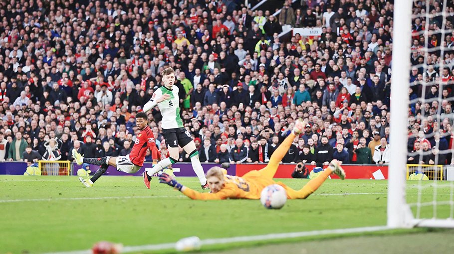 United beat Liverpool in 7-goal thriller