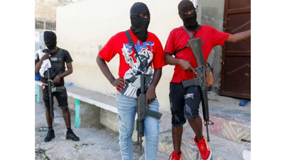 Gangs kill a dozen in Haiti capital