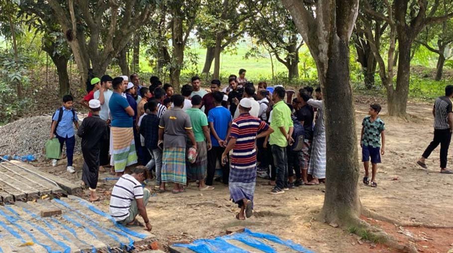 4 snatchers caught by locals in Narayanganj