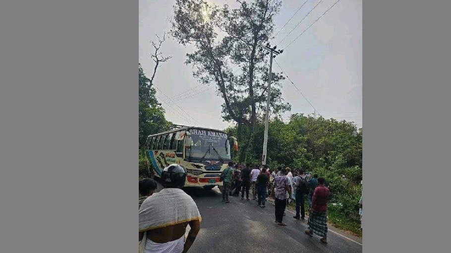 Road crash kills 2 CUET students in Ctg