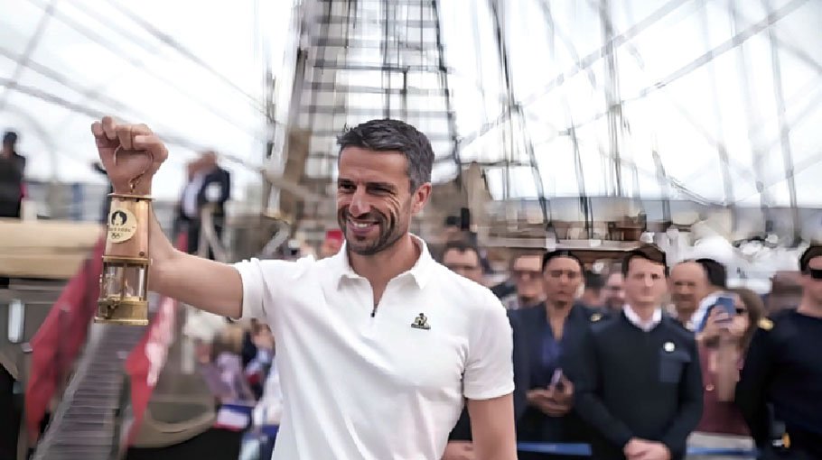 Olympic torch begins its voyage to France 