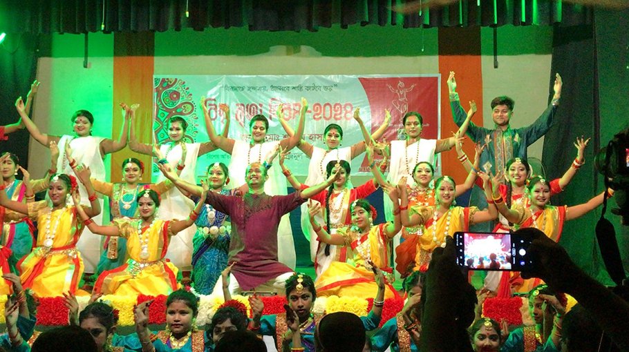 World Dance Day celebrated in Meherpur 