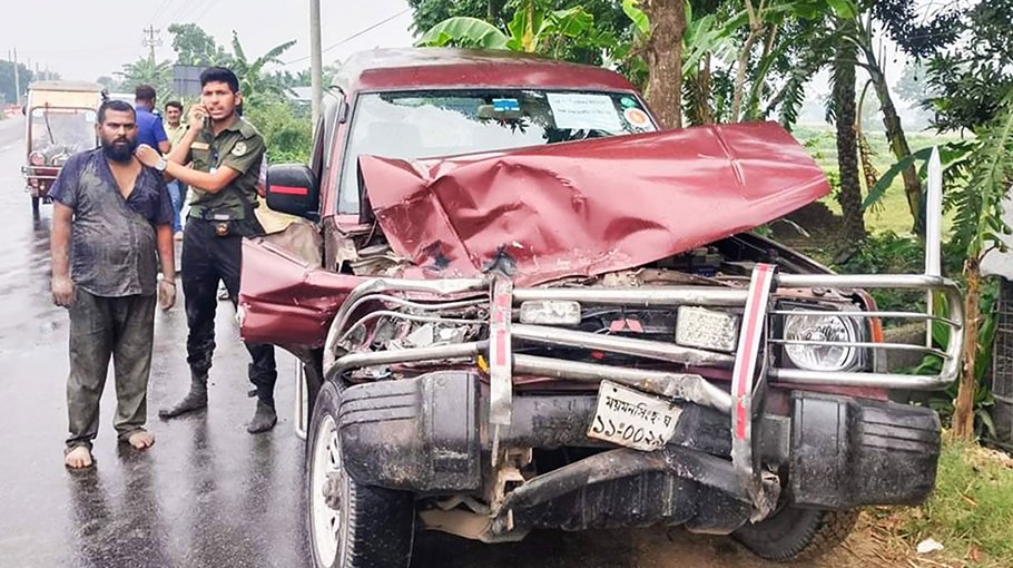 Ishwarganj UNO injured in road crash during poll duty