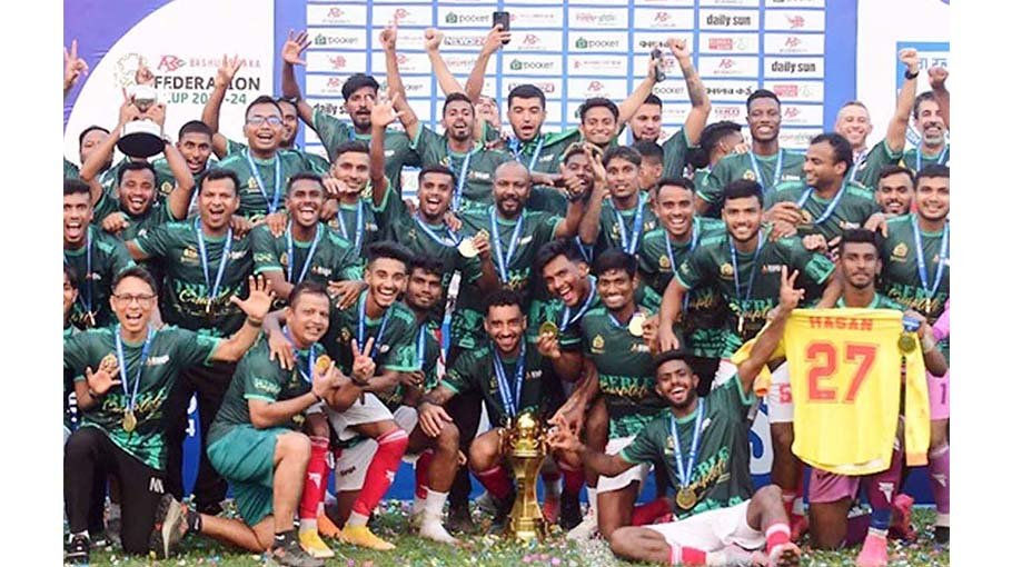 Kings clinch historic treble 