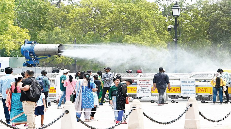 Delhi reels from record heat 