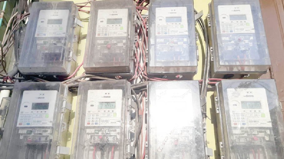 Investigate complaints about prepaid electricity meters: HC