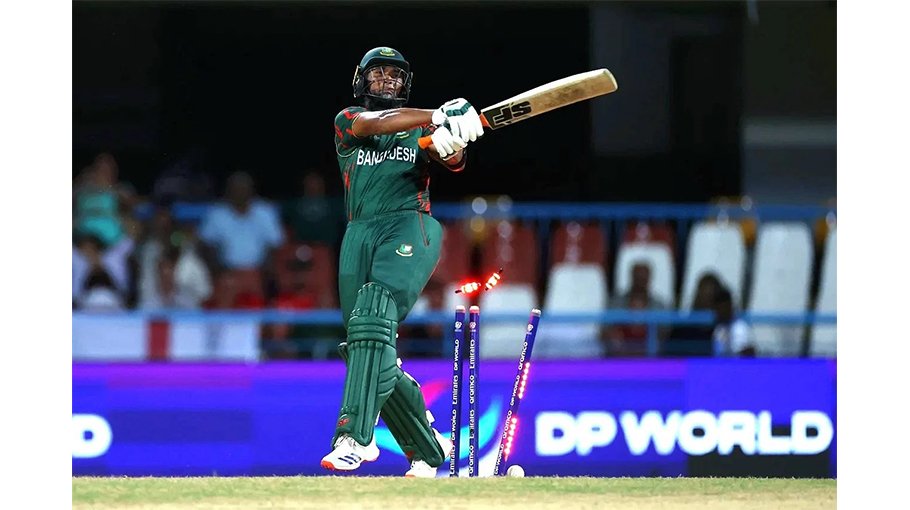 Mahmudullah becomes part of an unwanted record