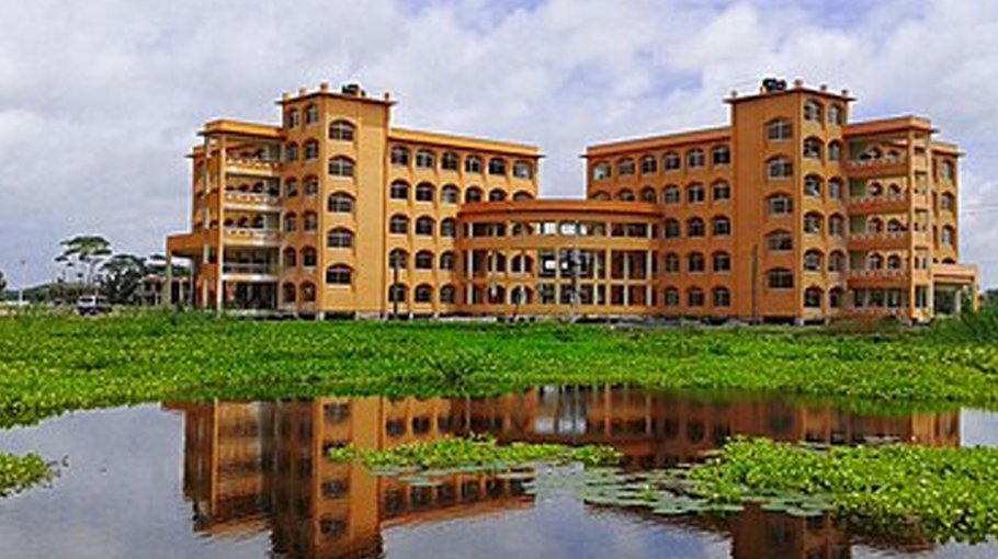 Discussion on snake infestation prevention held at BU