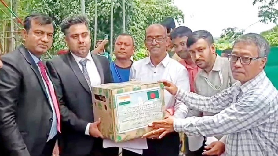 Tripura CM sends 500kg pineapples  to PM