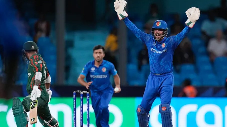 It’s awfully   disgraceful!