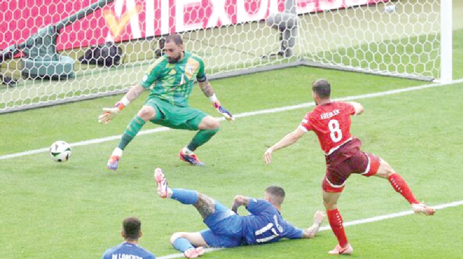 Switzerland stun Italy 