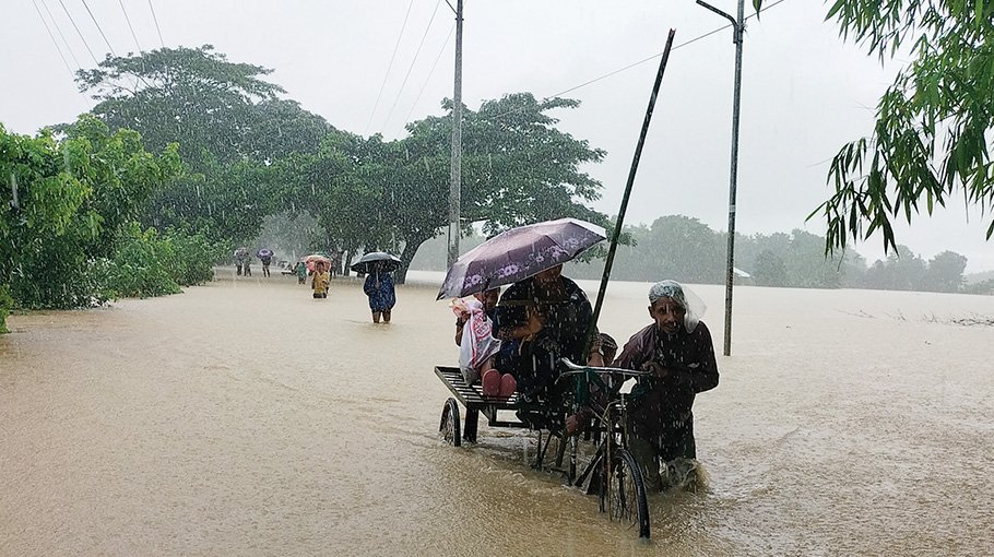 Fresh floods bring ordeal for people 