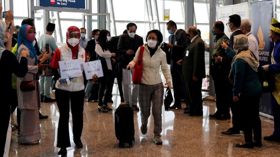 39 fall ill after gas   leakage at KL airport  