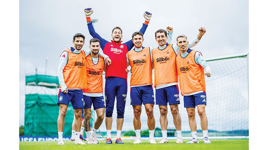 Spain, France battle for final spot today