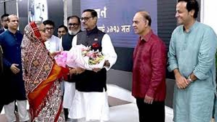 PM returns home from China