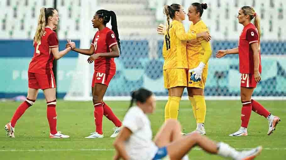 Canada edge Kiwis amid spying scandal