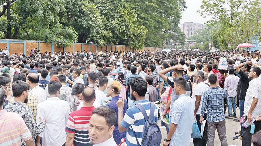 College admission  reopens after  disruption