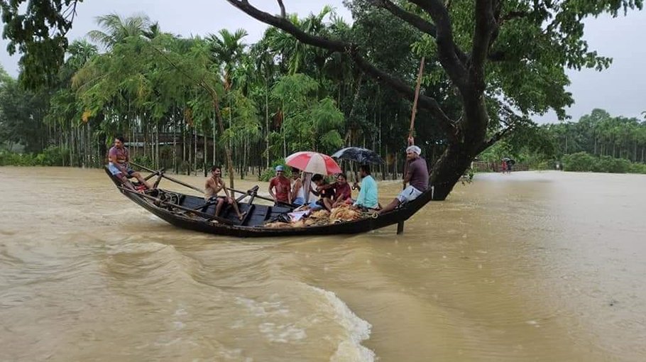 25,000 marooned   in Ukhia