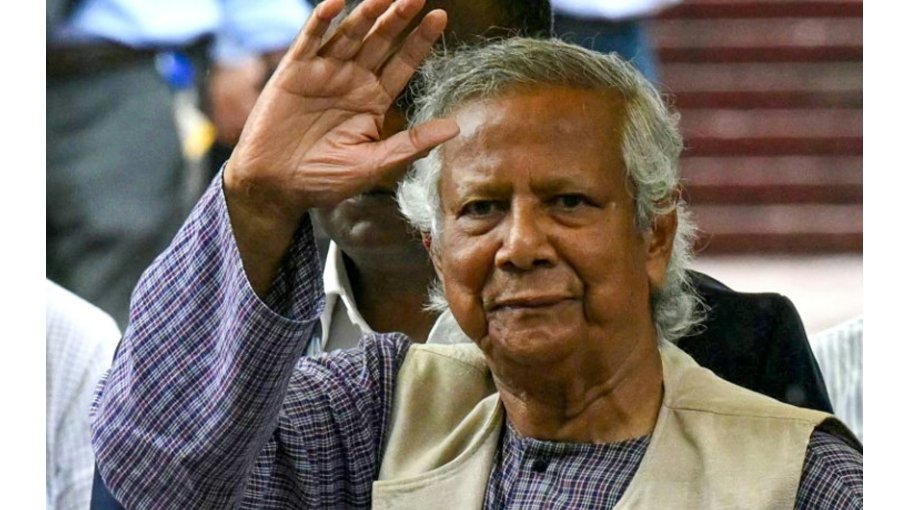 Artistes greet interim govt