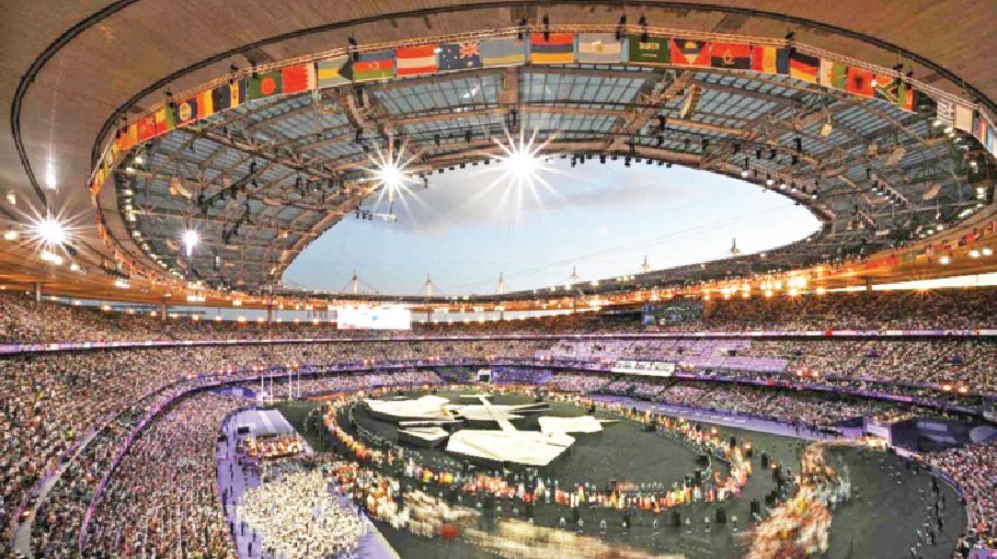 Paris bids farewell to Olympics